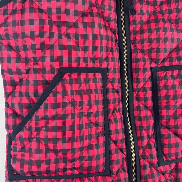 J Crew Red Black Plaid Gingham Small Puffer Vest - Picture 2 of 4
